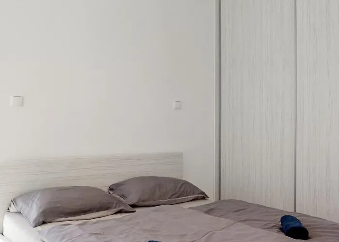 Szyndzielnia Z Rowerownia I Narciarnia *